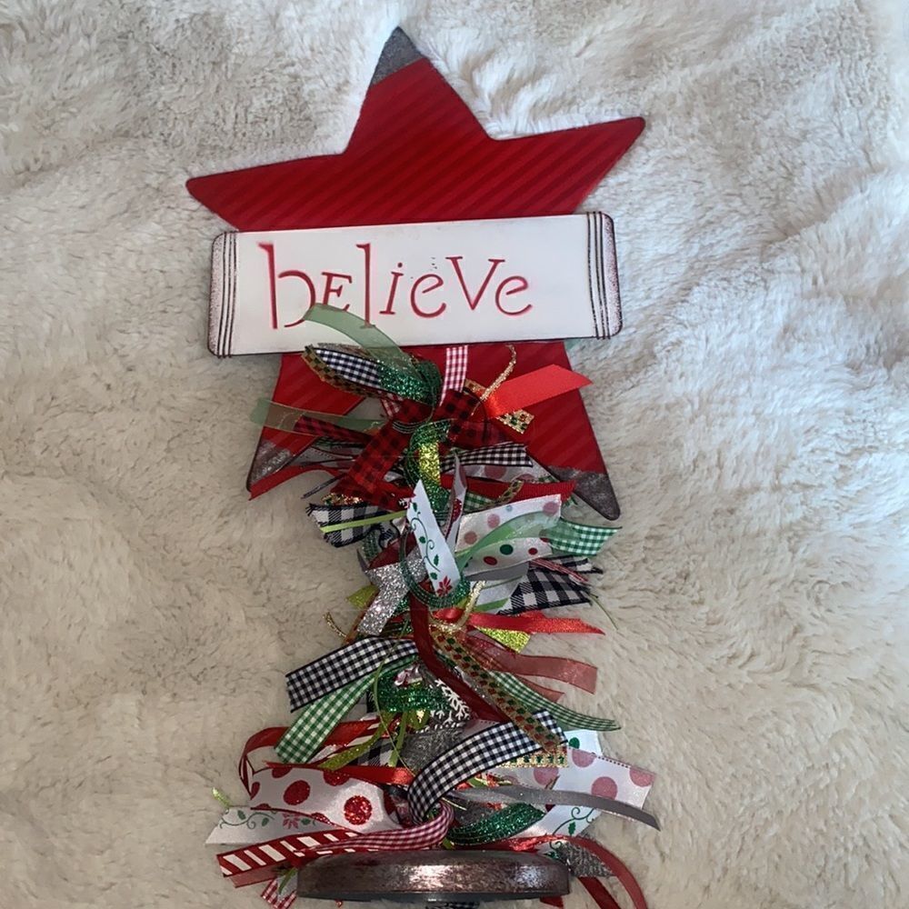 Deb Peters ⭐️ Holiday “believe” Star Stand ⭐️
